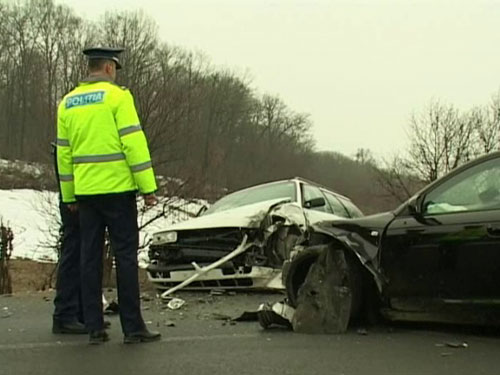 Foto Accident intrarea in Grosi (c) eMM.ro